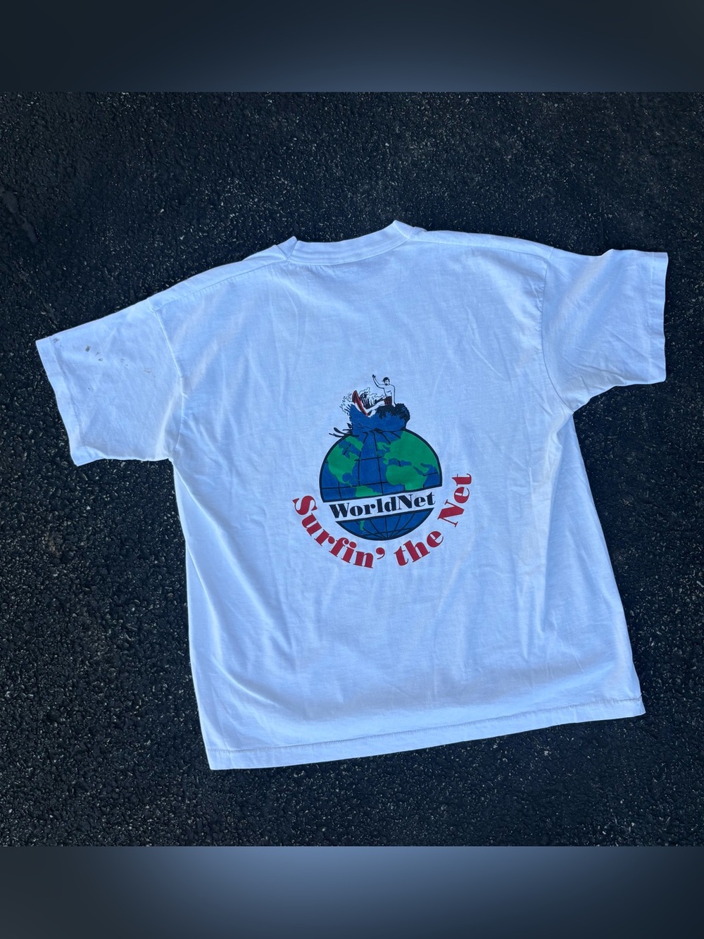 Vintage 90s WorldNet Surfin’ the Net White Graphic Surfer Single Stitch T-Shirt